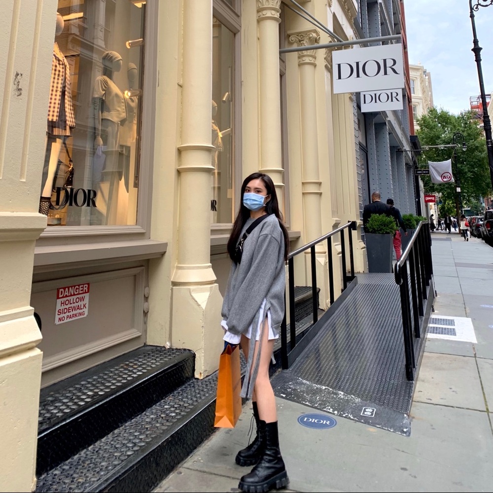 Meet your Posher, Yingqi